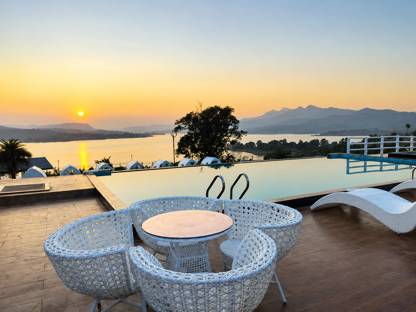 Infinity pool with lake view at Lemon Leaf Resort